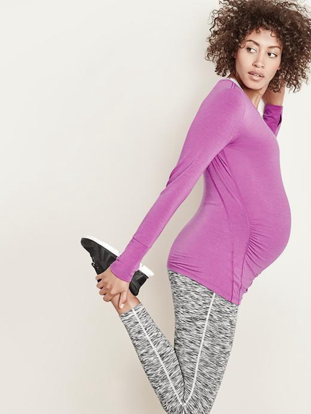 GAP Magenta Long-Sleeve V-Neck Maternity Top
